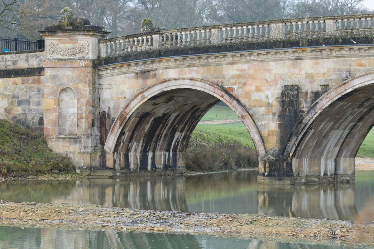 Lion Bridge prior to restoration Lion Bridge prior to restoration