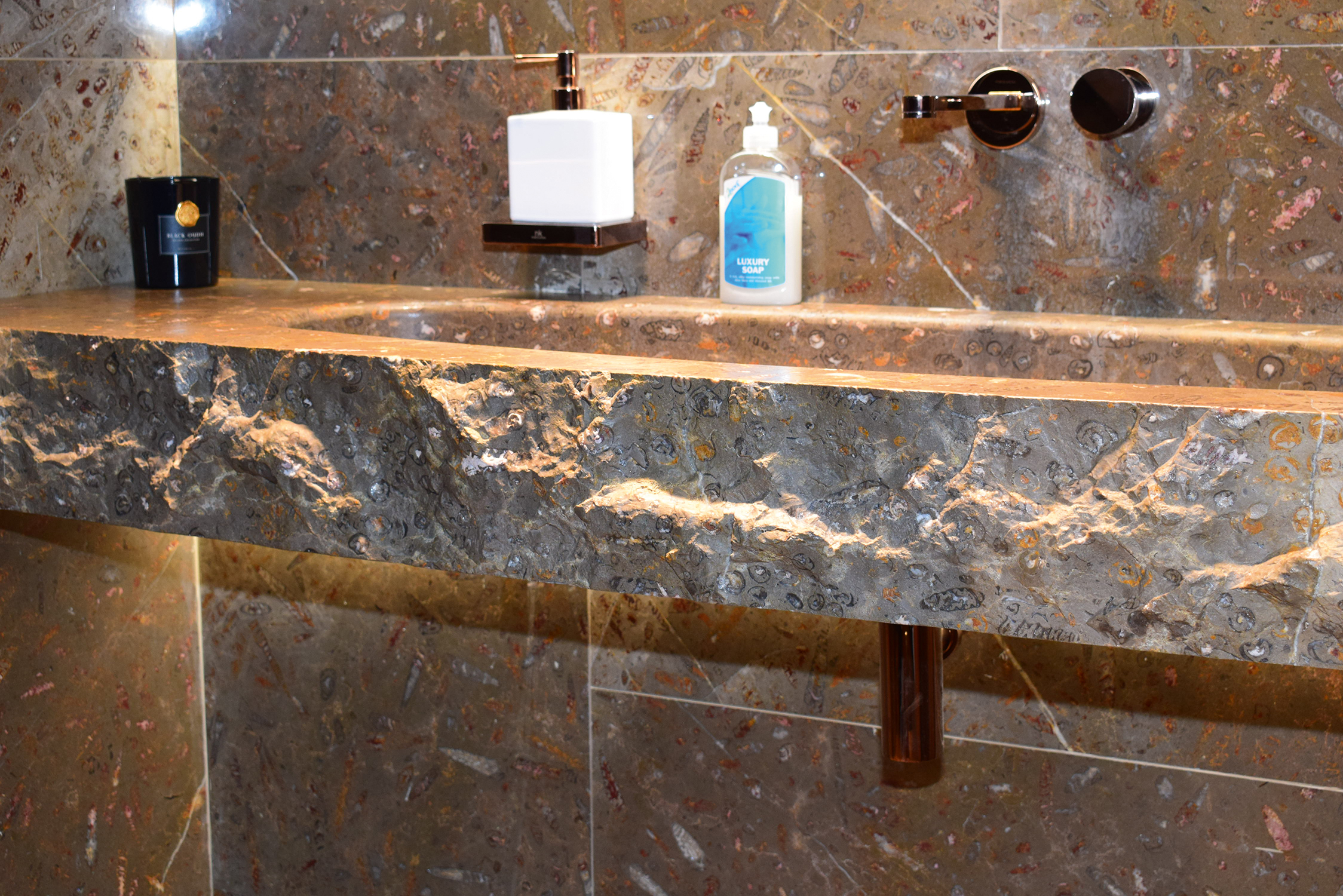Jurassic limestone from Porcelanosa Jurassic limestone from Porcelanosa