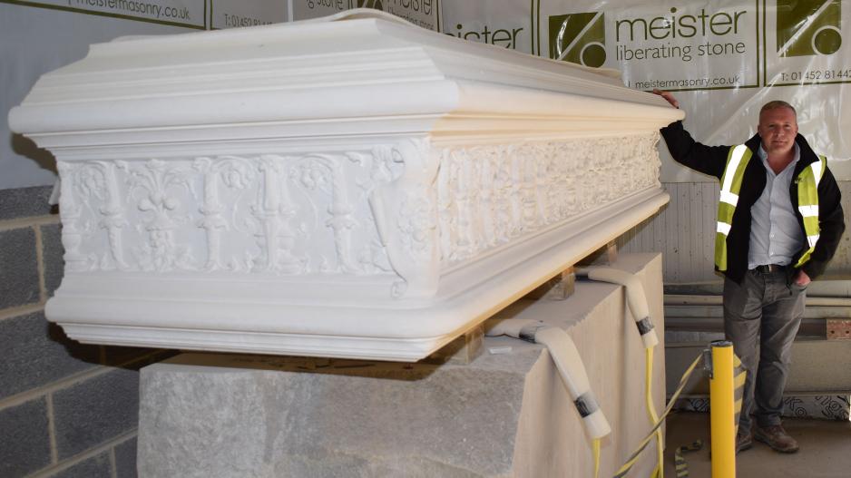 3.5m long fireplace head