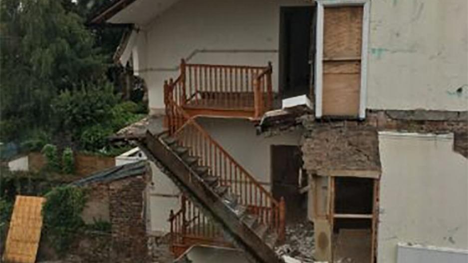 house collapse