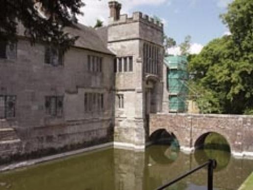 The red look at Baddesley Clinton is caused by algae, not a red stone. The red look at Baddesley Clinton is caused by algae, not a red stone.