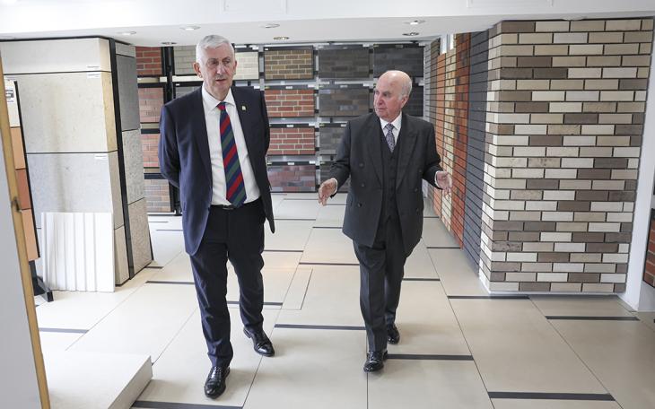 Sir Lindsay Hoyle visits Shackerley